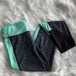 90 Degree by Reflex Cropped Leggings